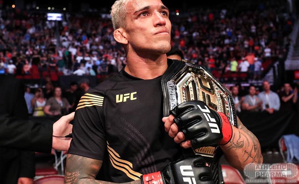 Чарльз Оливейра (Бразилия) из UFC